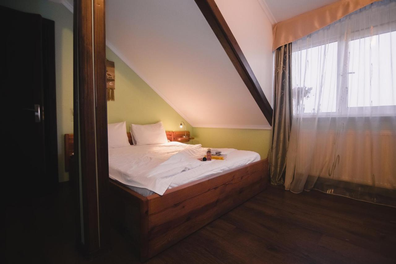 Aivengo Hotel Kolodenka Buitenkant foto