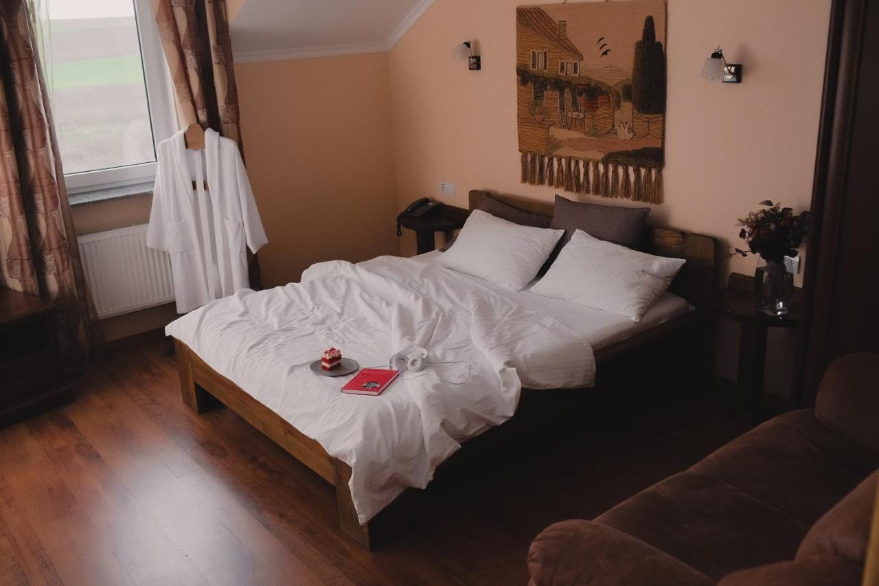 Aivengo Hotel Kolodenka Buitenkant foto