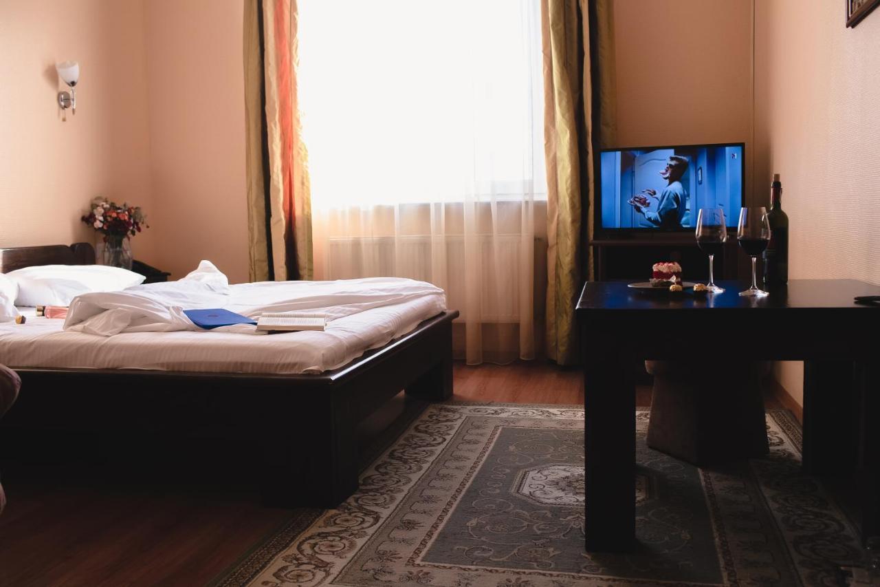 Aivengo Hotel Kolodenka Buitenkant foto