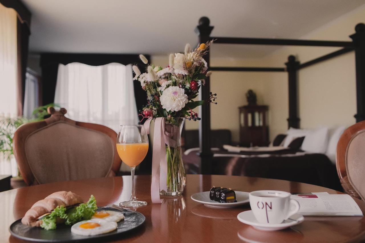 Aivengo Hotel Kolodenka Buitenkant foto