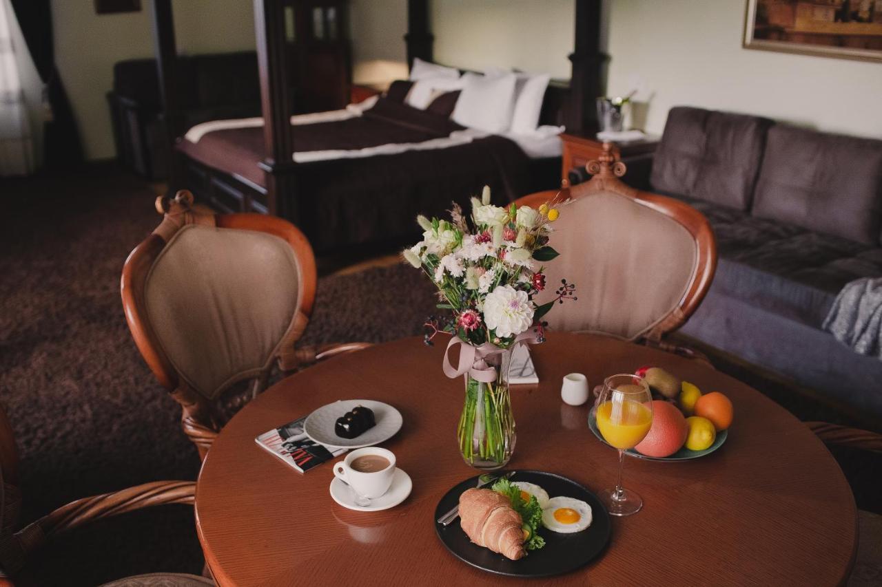 Aivengo Hotel Kolodenka Buitenkant foto