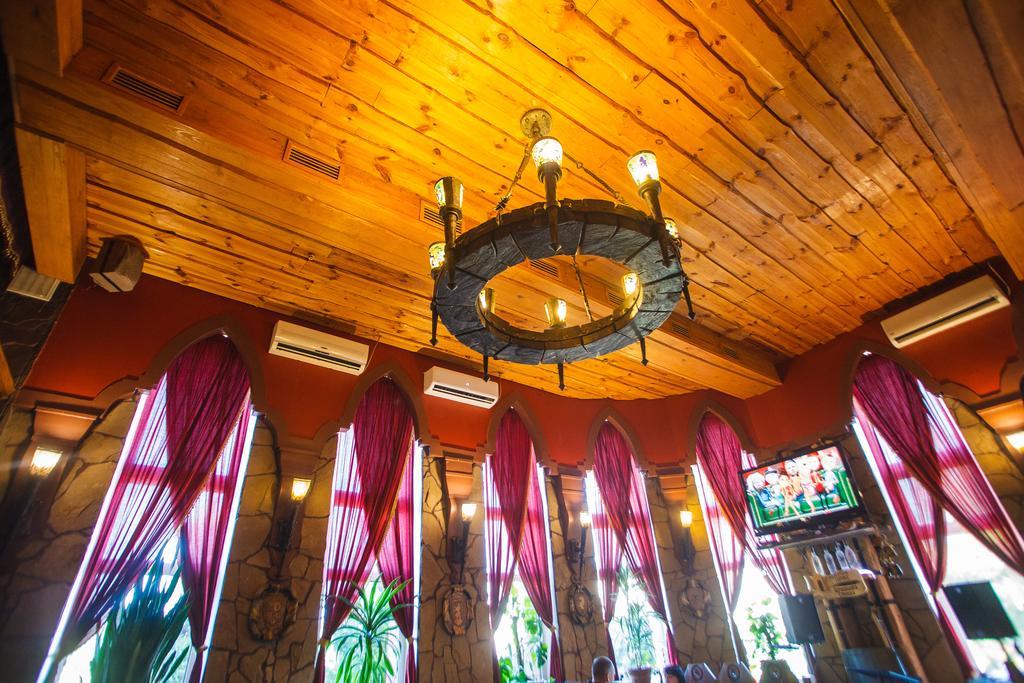 Aivengo Hotel Kolodenka Buitenkant foto