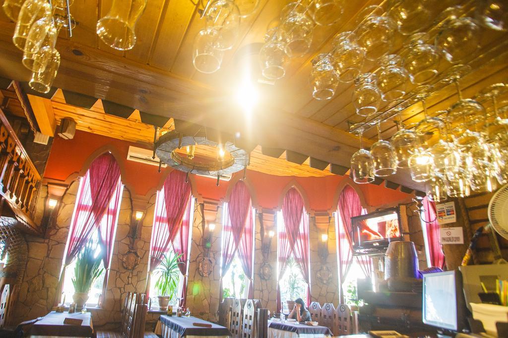 Aivengo Hotel Kolodenka Buitenkant foto