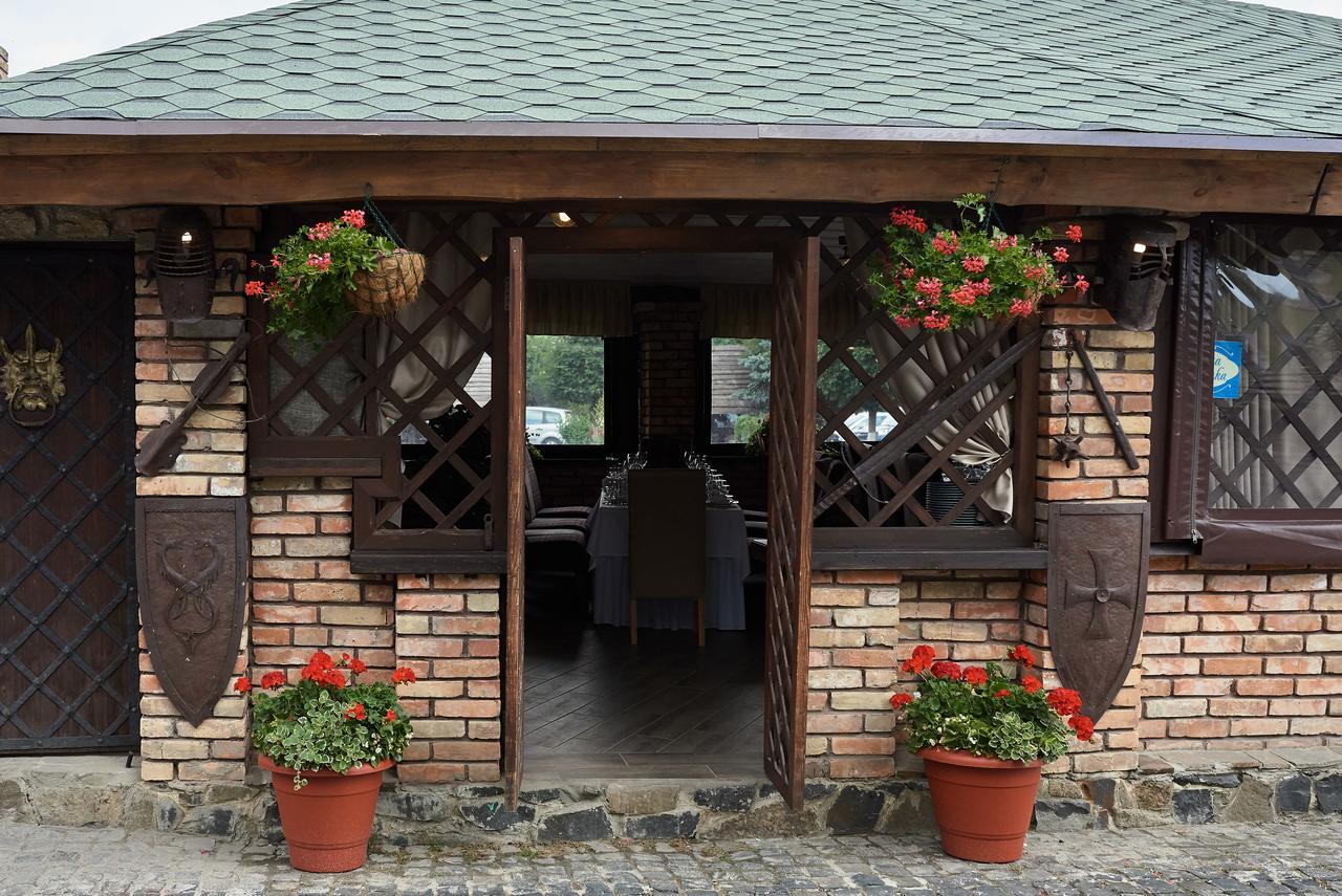 Aivengo Hotel Kolodenka Buitenkant foto